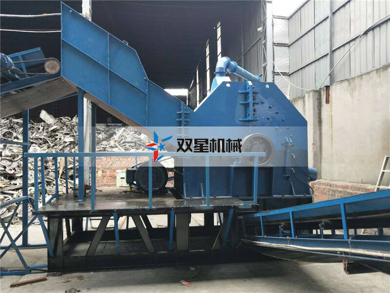 用戶鋁合金廢碎機(jī)安裝現(xiàn)場(chǎng)