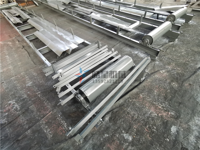 廢鋁粉碎機(jī)生產(chǎn)線<a href='http://www.bzhuatong.com/line/602.html' target='_blank'><span>輸送帶</span></a>