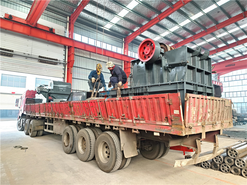 <a href='http://www.bzhuatong.com/1/54.html' target='_blank'><span>廢鋁粉碎機(jī)</span></a>發(fā)貨